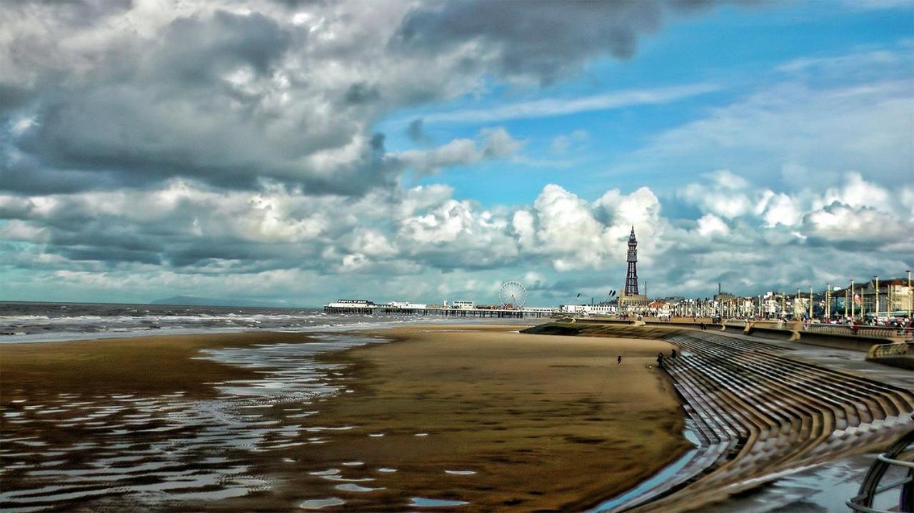 Empire Blackpool Apartments - Charles Street Eksteriør billede